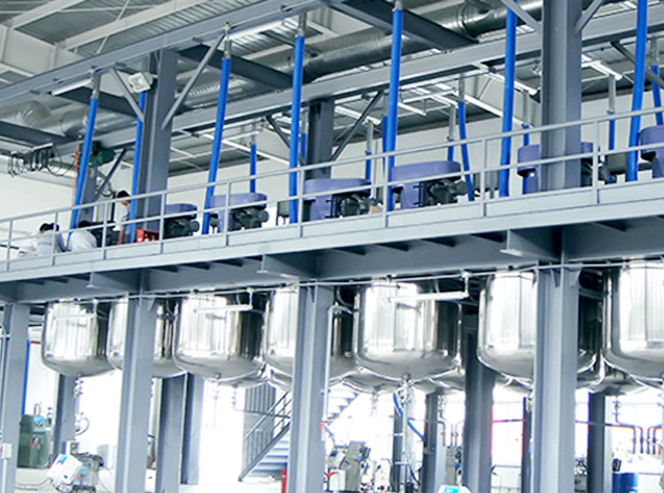 油性涂料生產線.jpg 油性涂料生產線.jpg